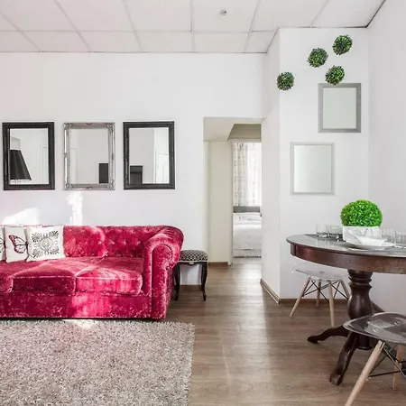 3bedrooms On Karl Marksa Apartament *